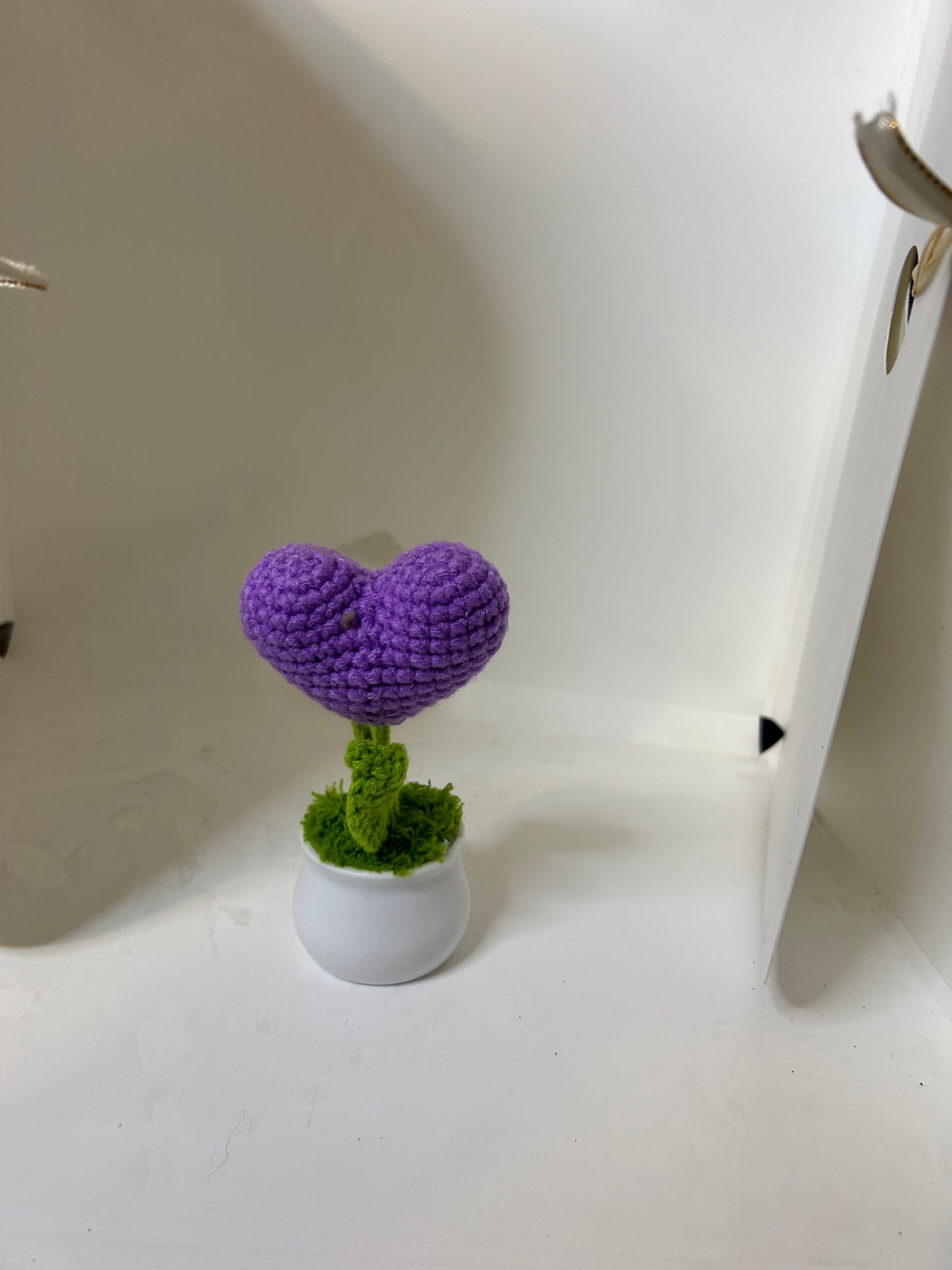 Knit Heart Desk Bloom